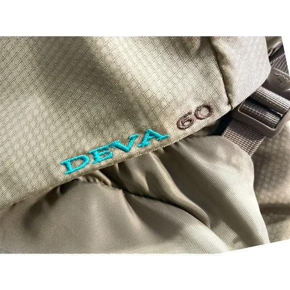Gregory Deva 60‎ Hiking Backpack Sepia Gray